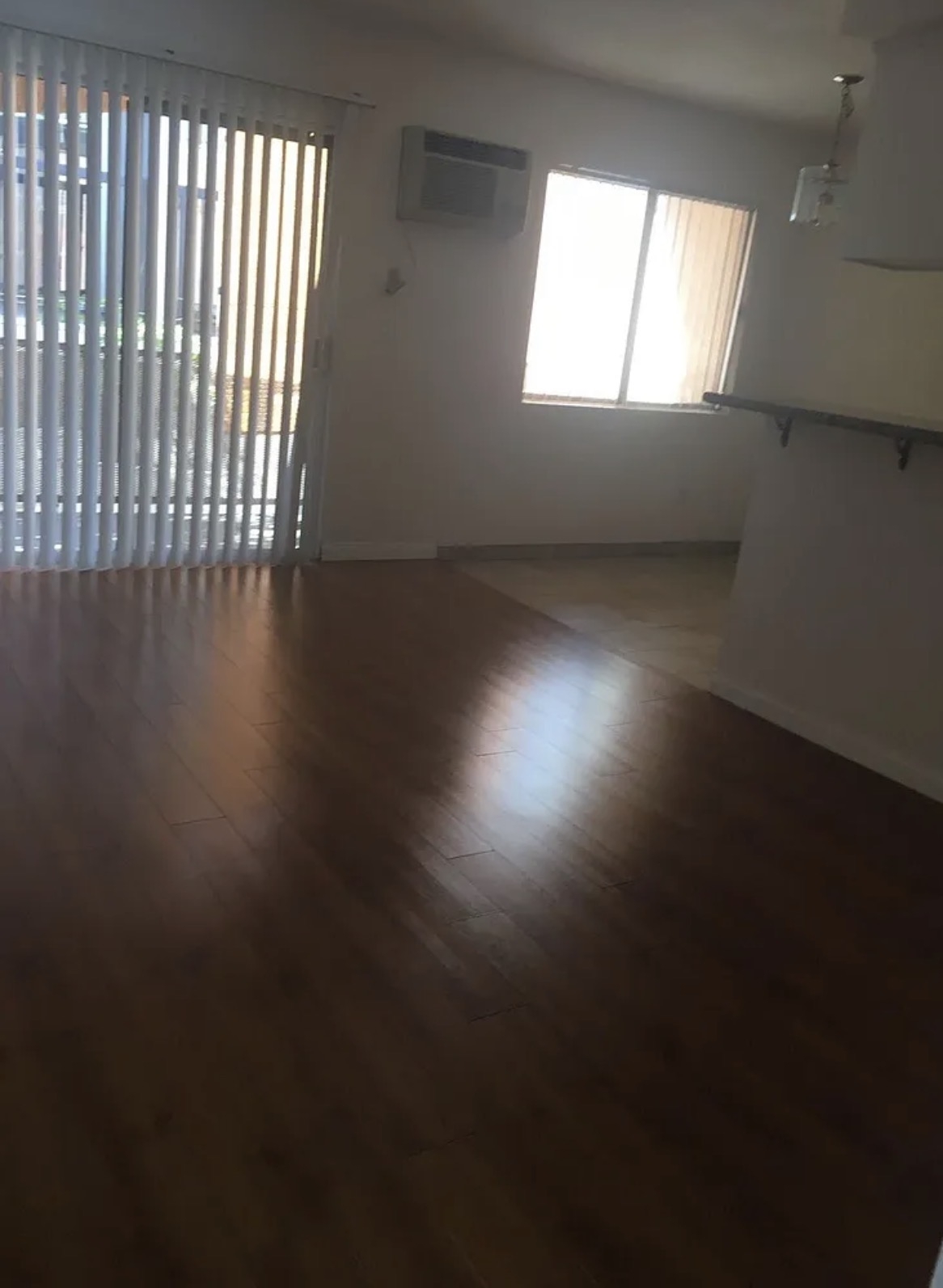 Burbank Apartment: 1721 Scott Rd