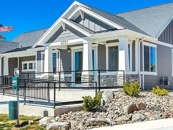 Herriman Townhome: 4332 W Hemsley Ln