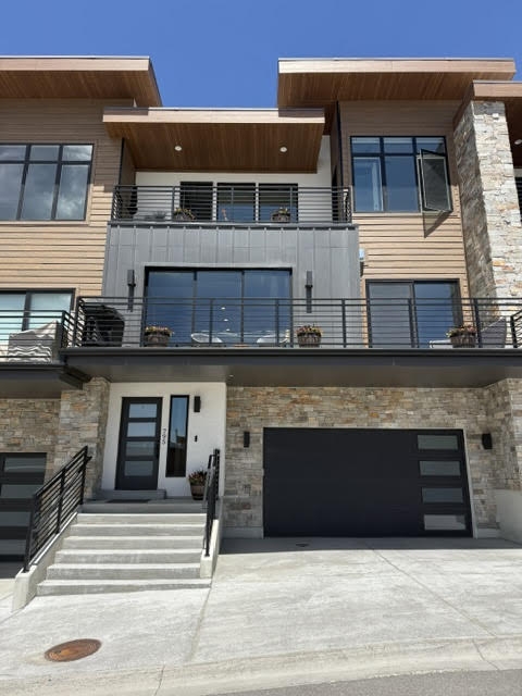 Kamas Townhome: 795 E Miner Way