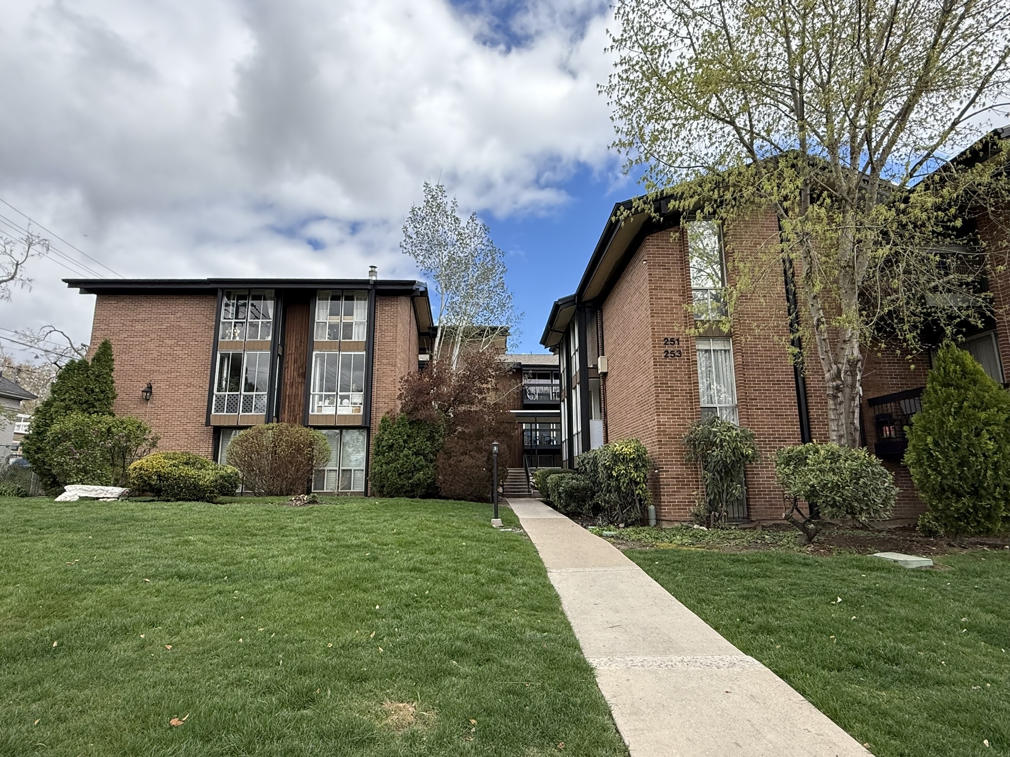 Salt Lake City Condo: 249 S 700 E