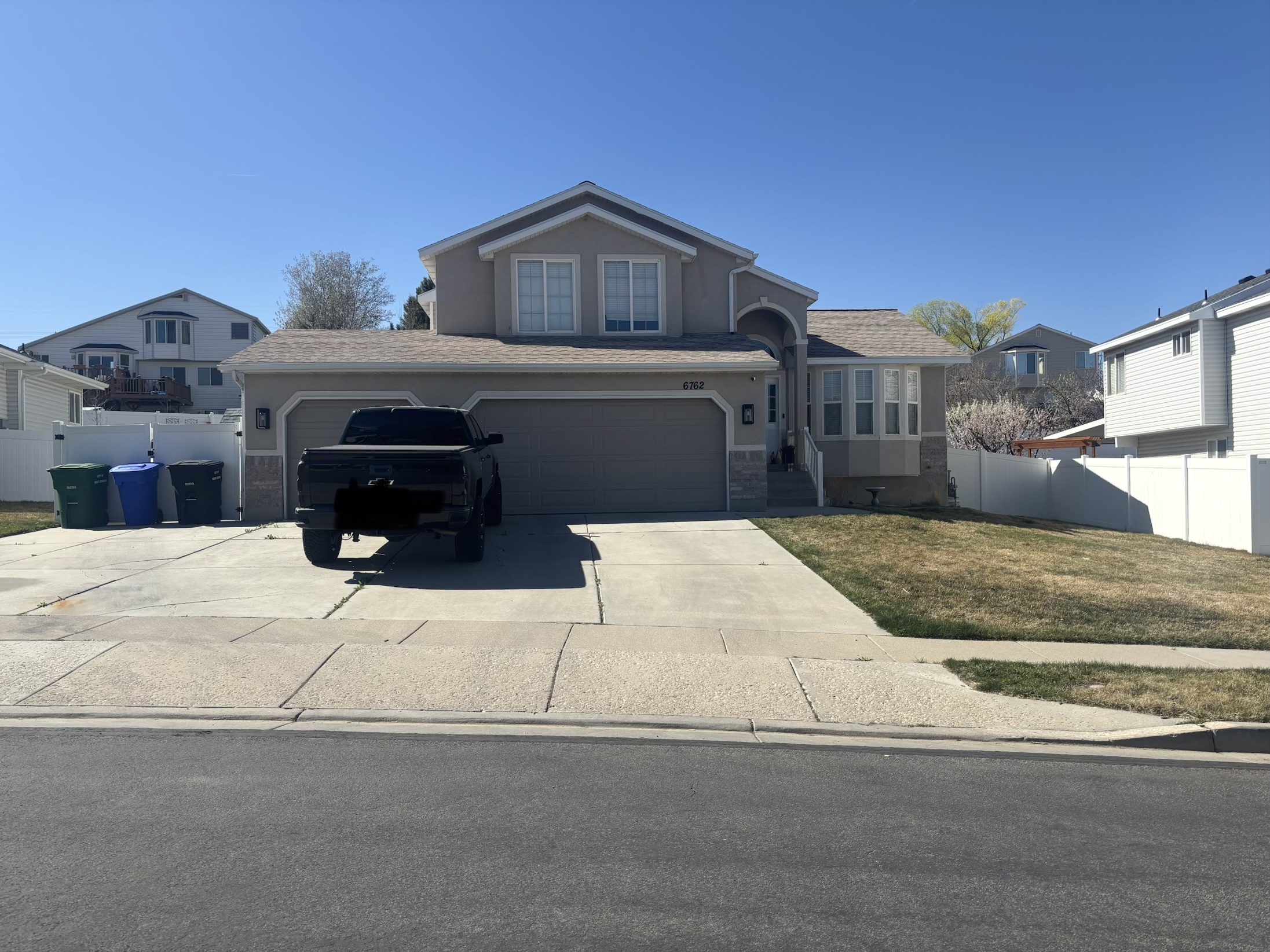 West Jordan House: 6762 S Sol Rise Dr