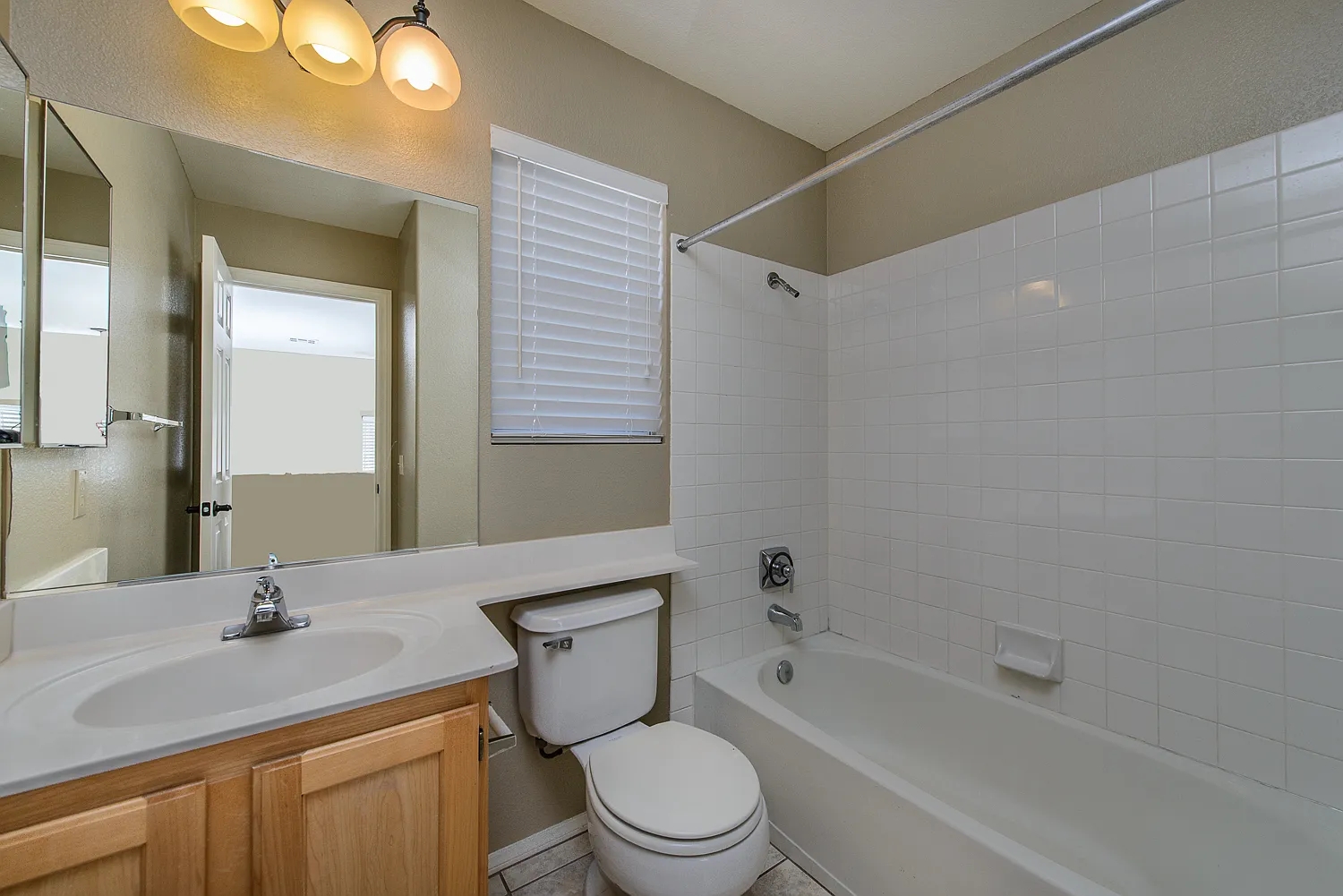 Las Vegas House: 1133 Milpas Ln