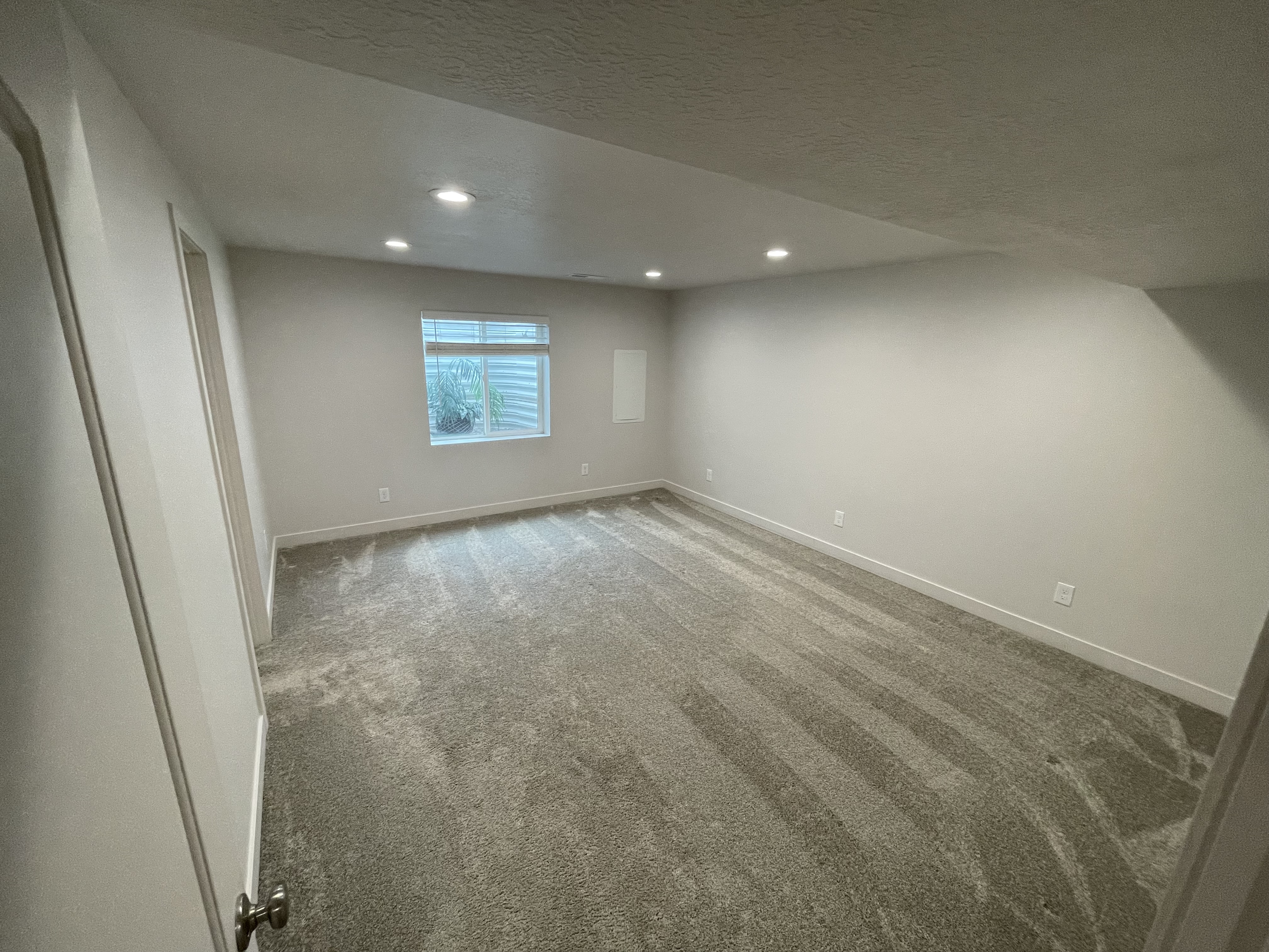 Riverton In-Law/Basement: 1114 W Early Light Way