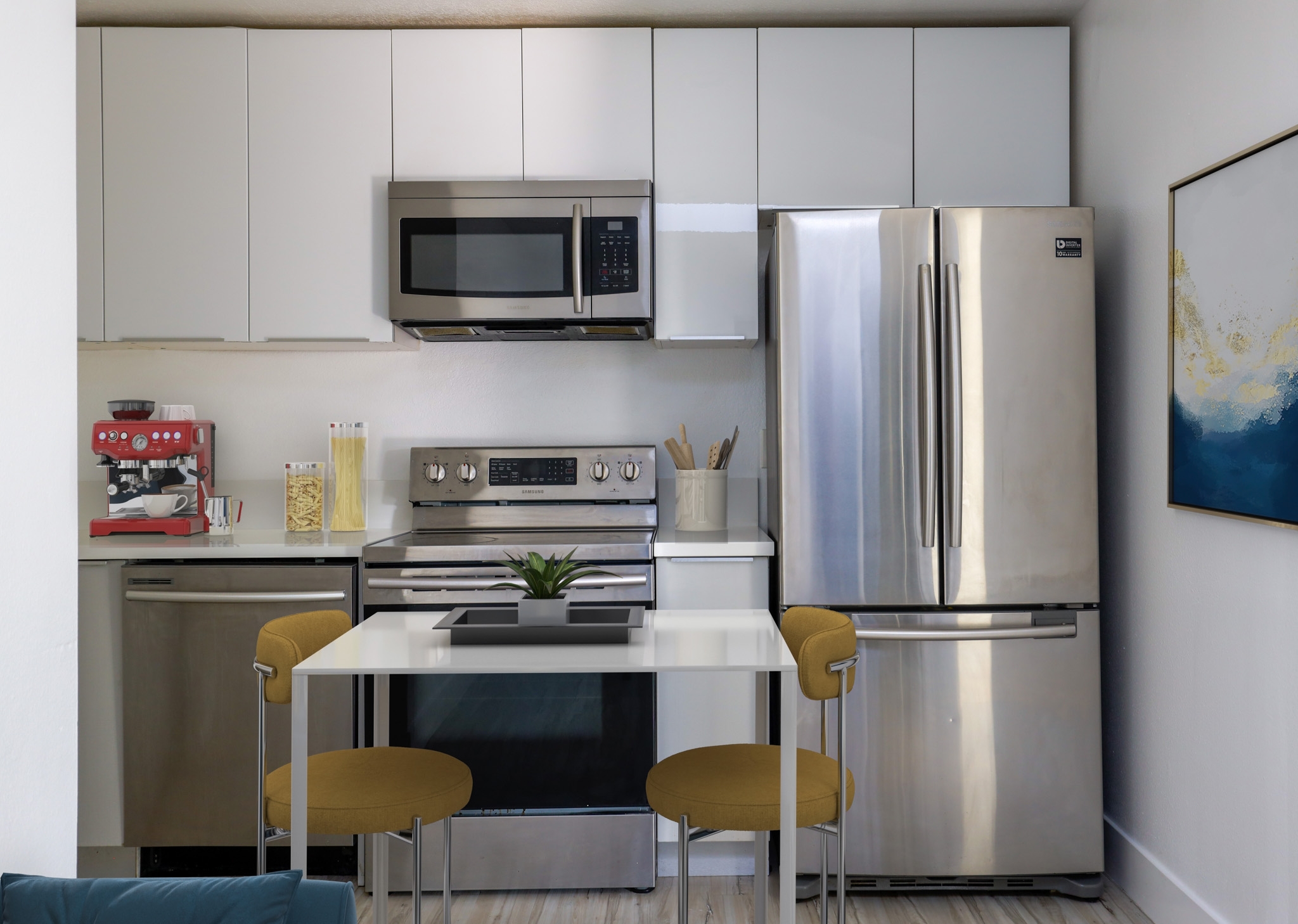 Santa Ana Apartment: 850 N Van Ness Ave