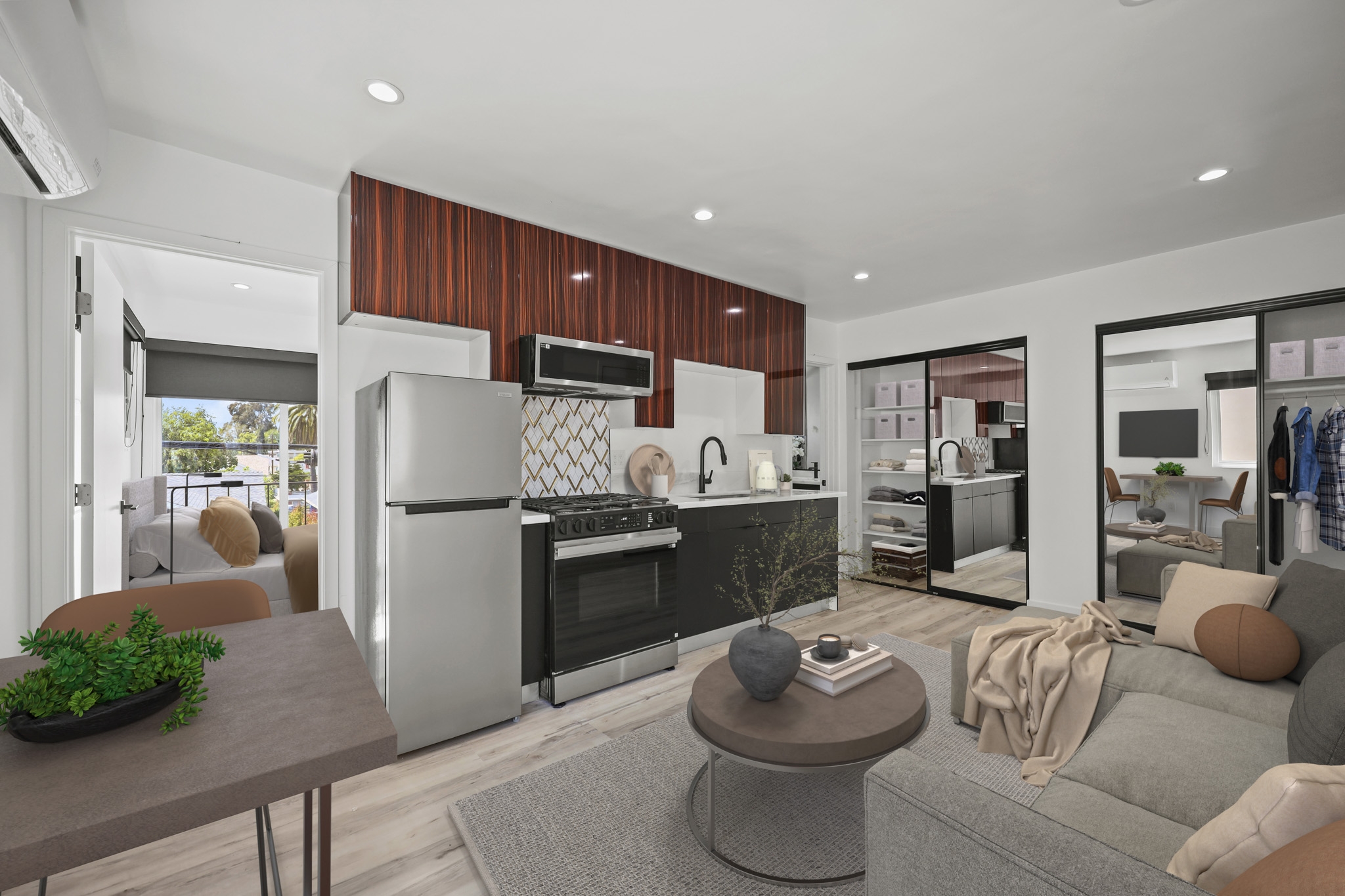 Los Angeles Apartment: 111 N Normandie Ave