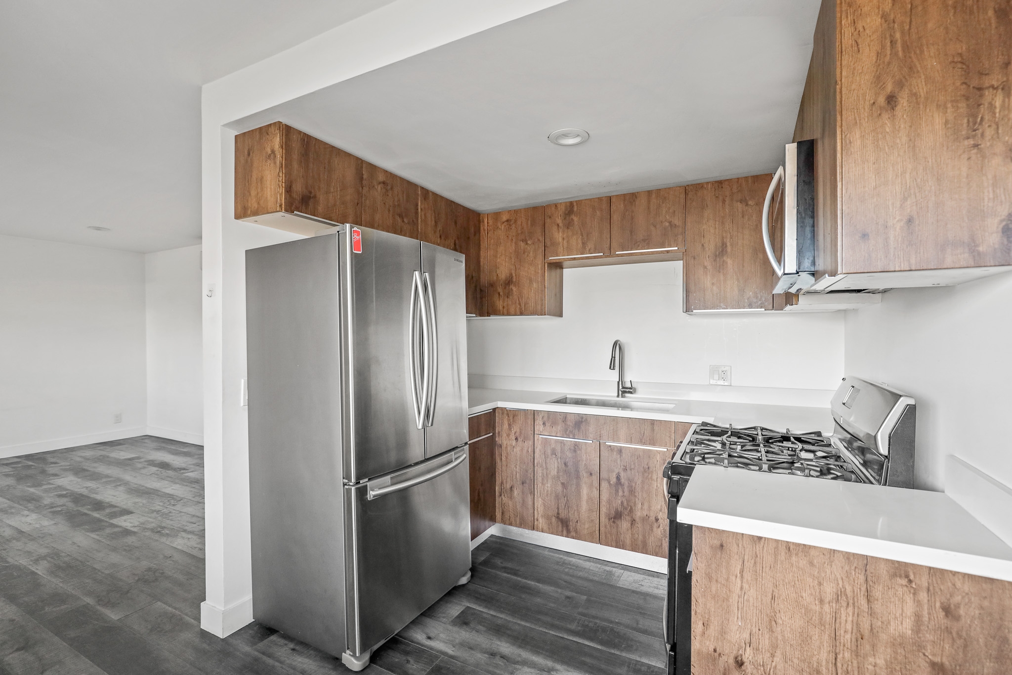 Los Angeles Apartment: 215 N Fickett St