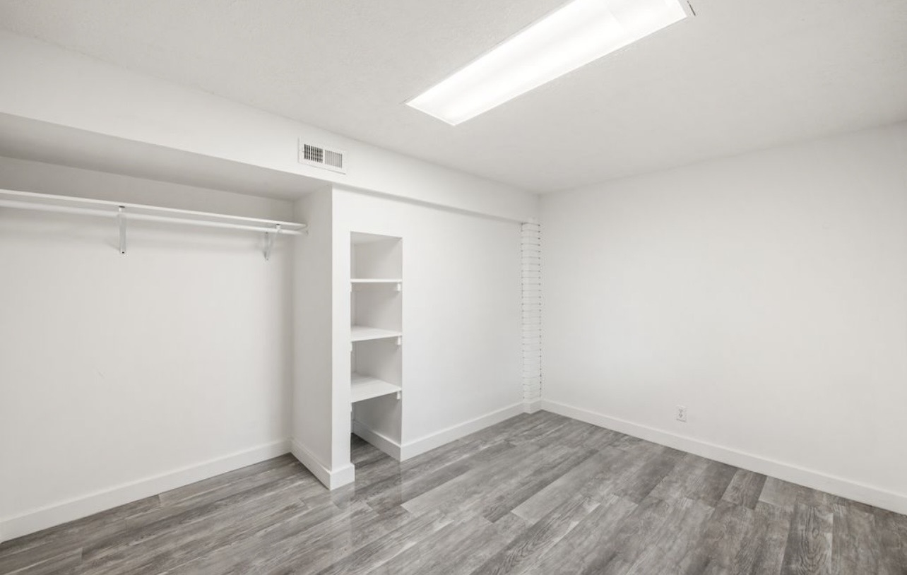 Sandy In-Law/Basement: 140 W 8710 S