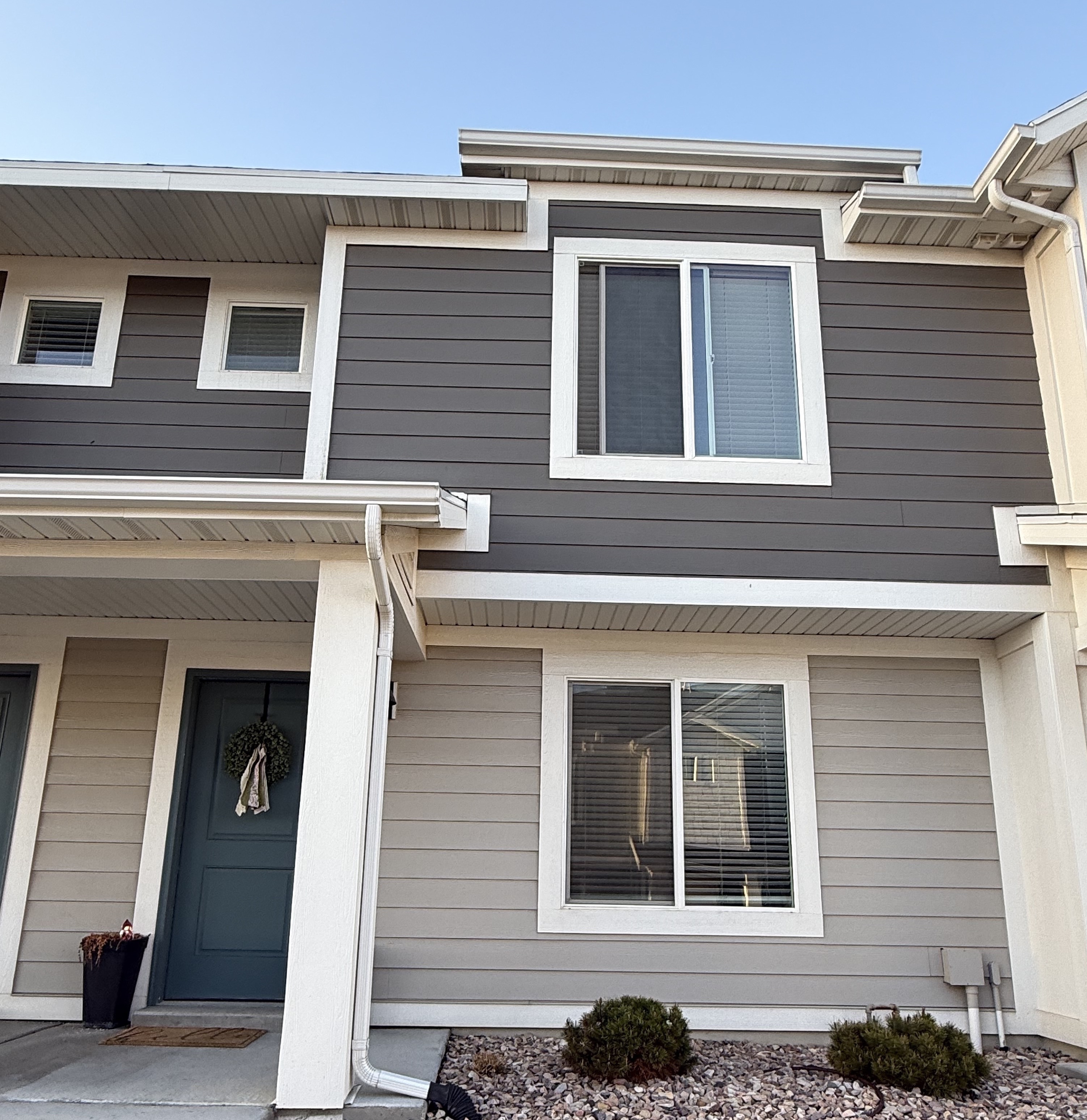 Layton Townhome: 946 E Thunderbolt Ct
