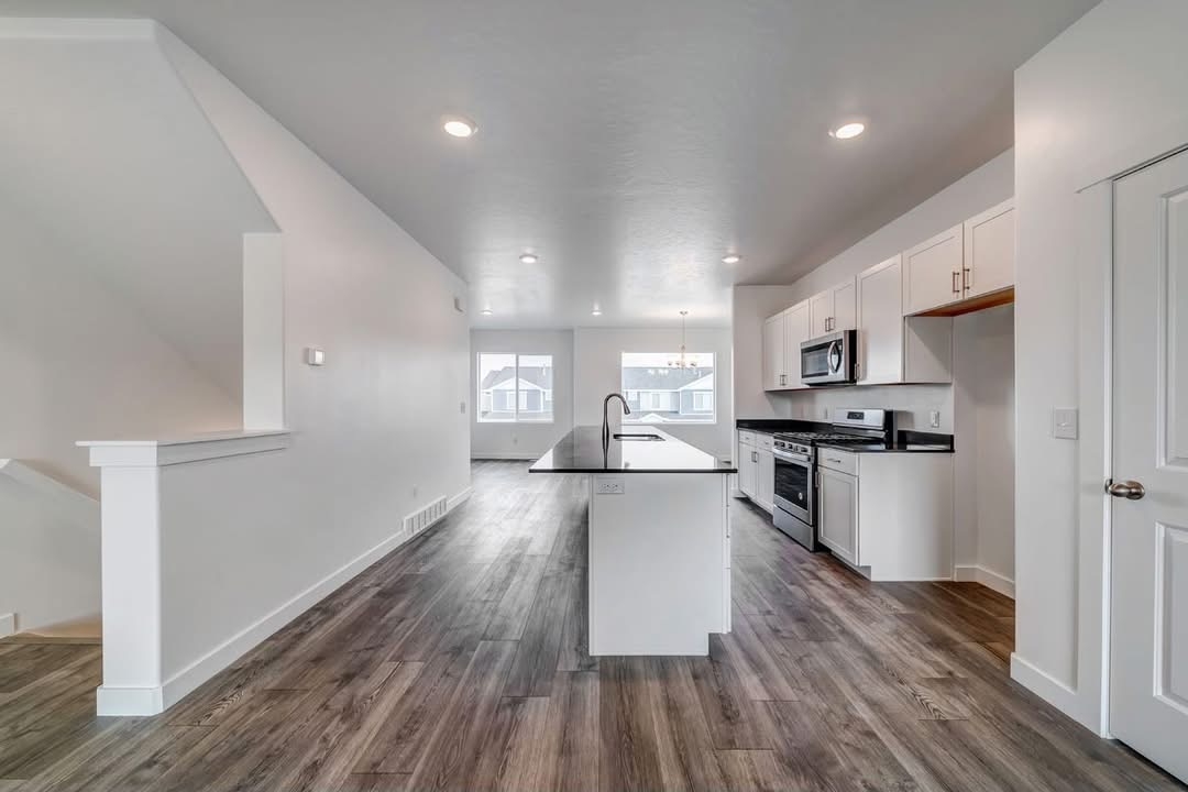 American Fork Townhome: 1132 W 310 S