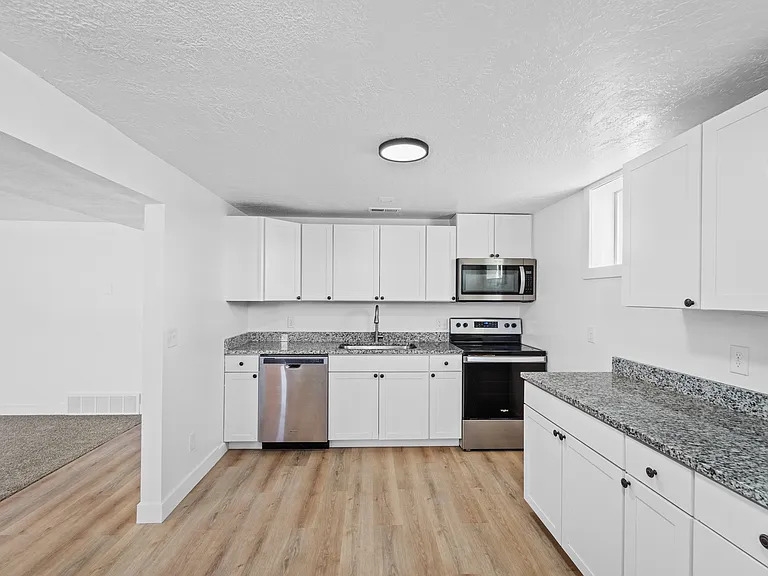 Morgan In-Law/Basement: 586 N 700 E