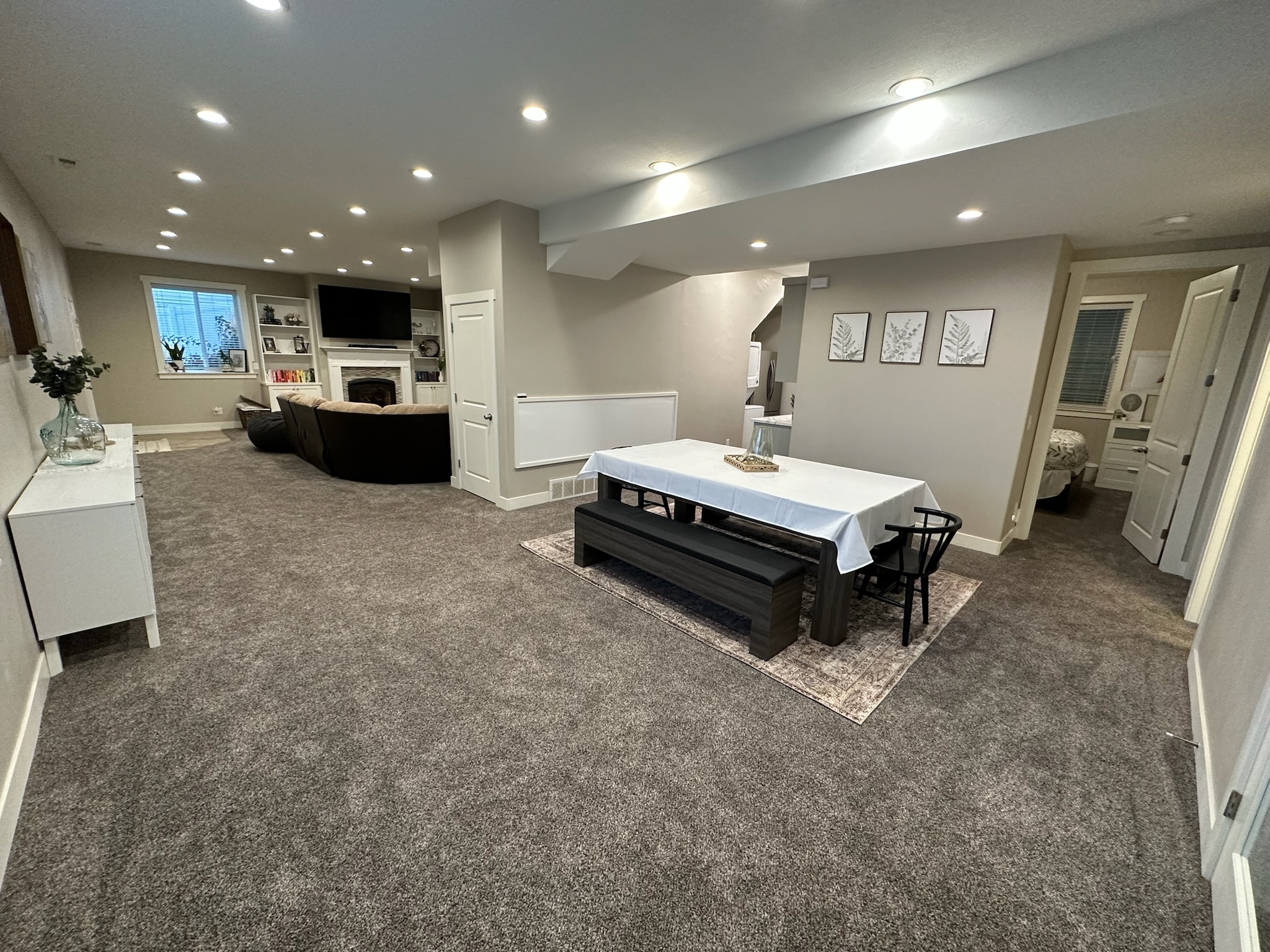 Hyde Park In-Law/Basement: 555 N 750 E
