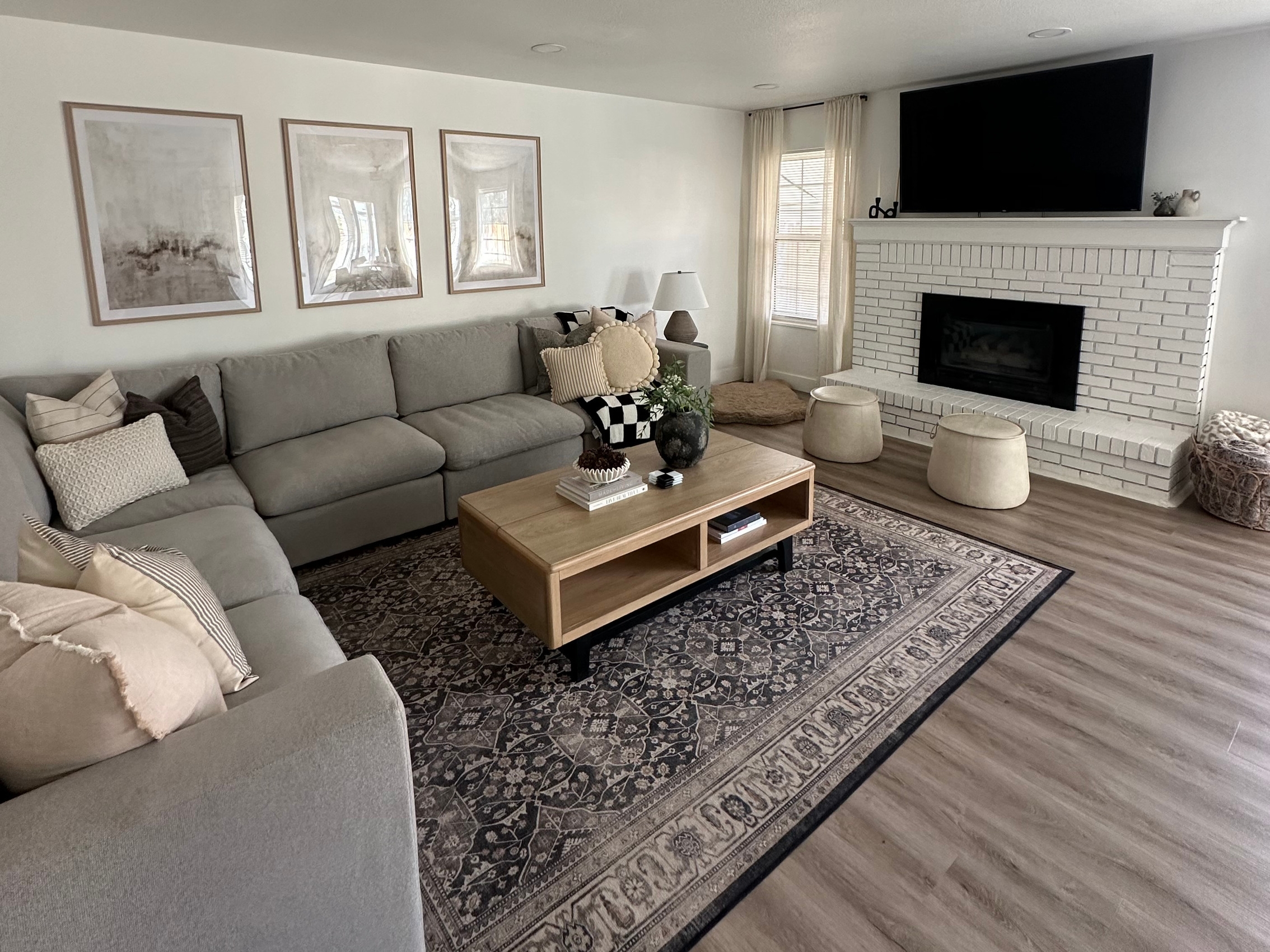 Sandy House: 11974 S Hidden Valley Dr