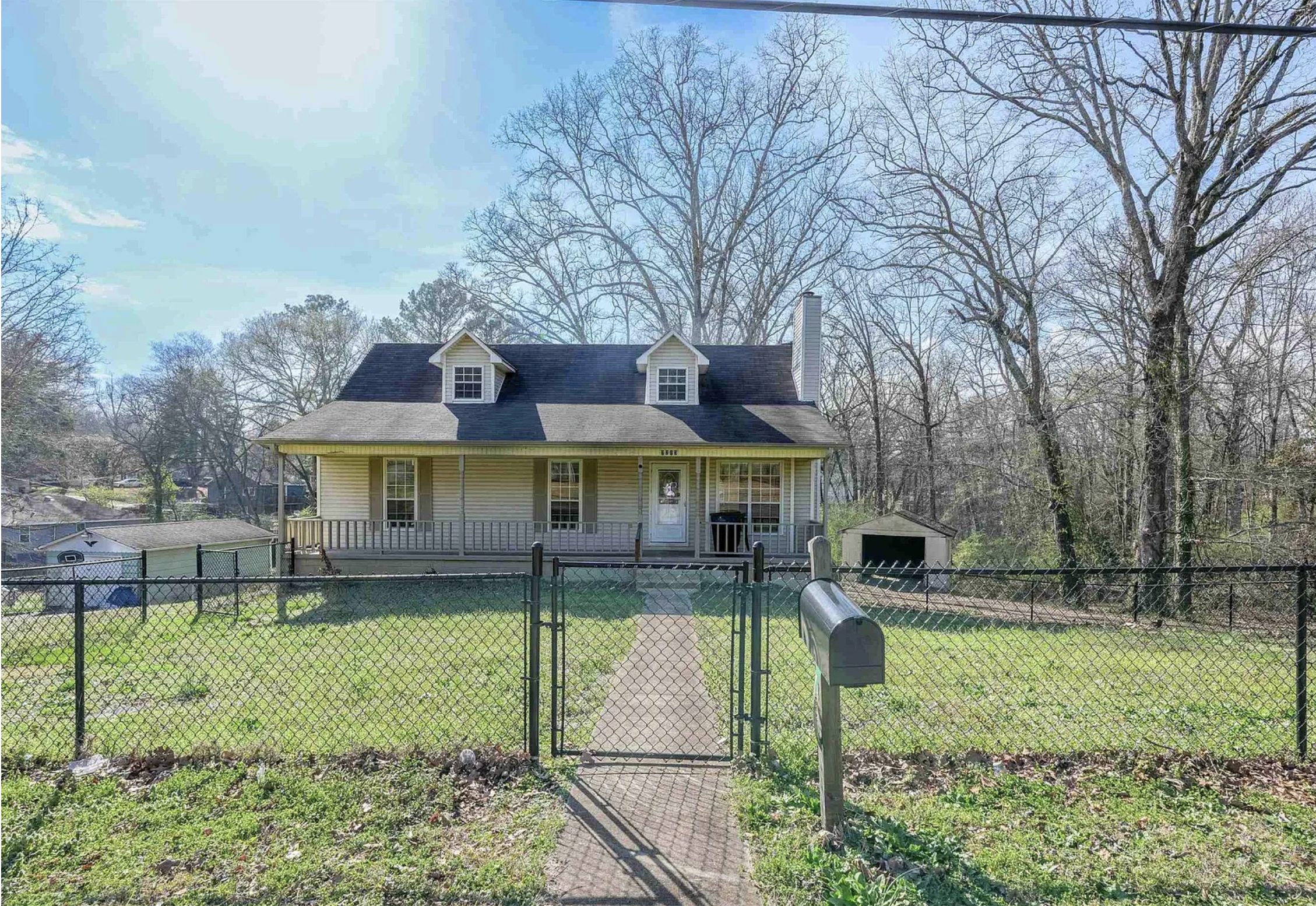 Florence House: 2213 Houston St