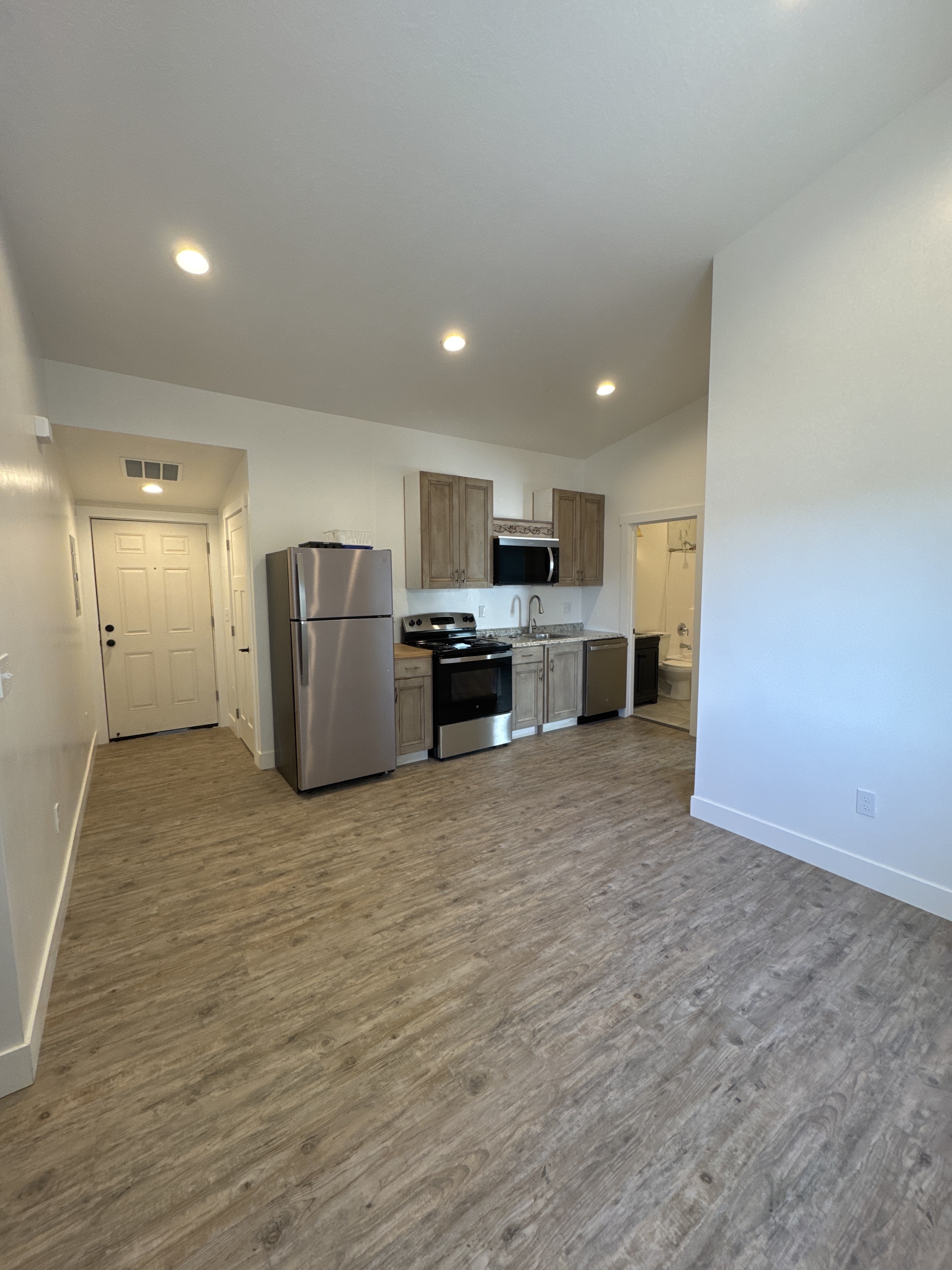 Providence In-Law/Basement: 293 N 100 E