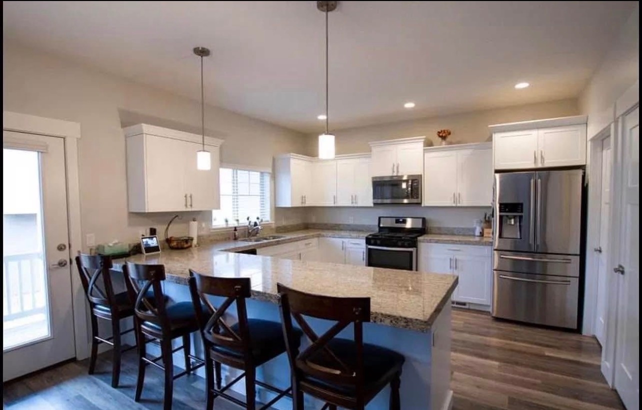 Provo Townhome: 916 S Aspen Pl