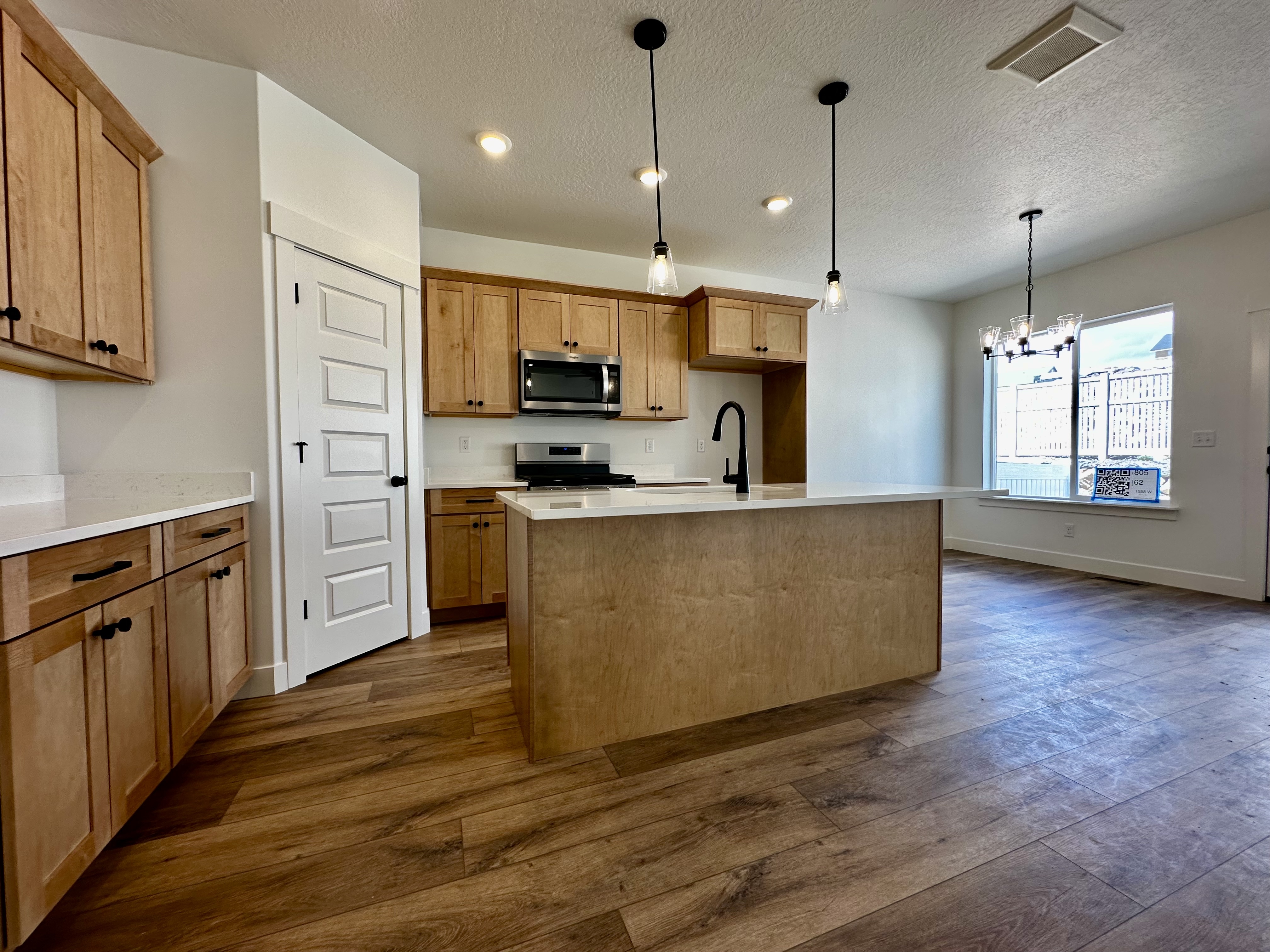 Saratoga Springs Townhome: 1558 W Banner Dr