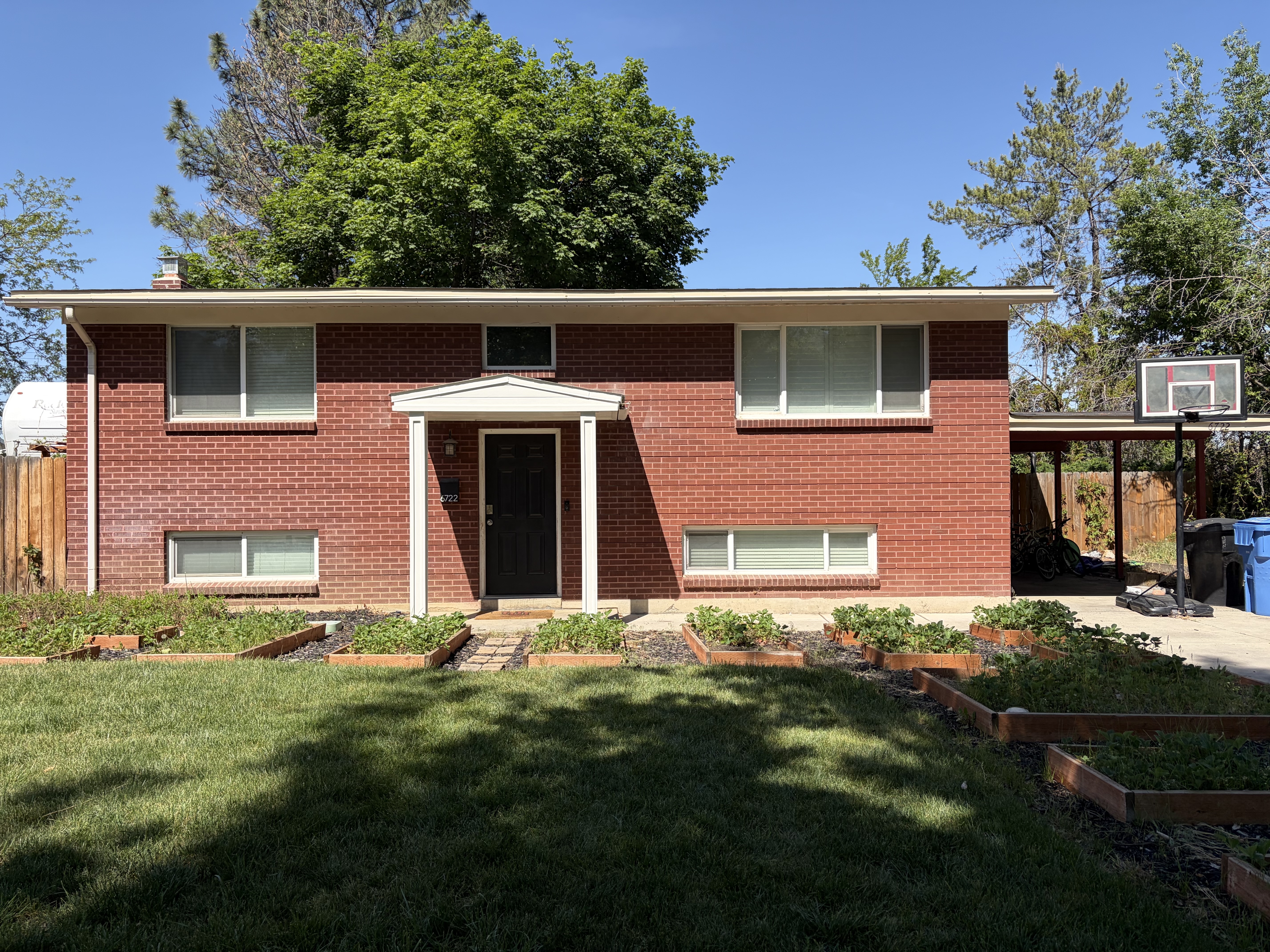 Salt Lake City House: 6722 S 1560 E