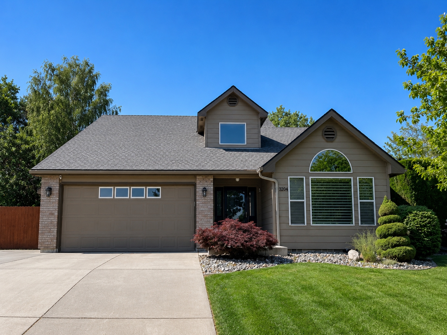 Kennewick House: 3204 S Johnson Pl