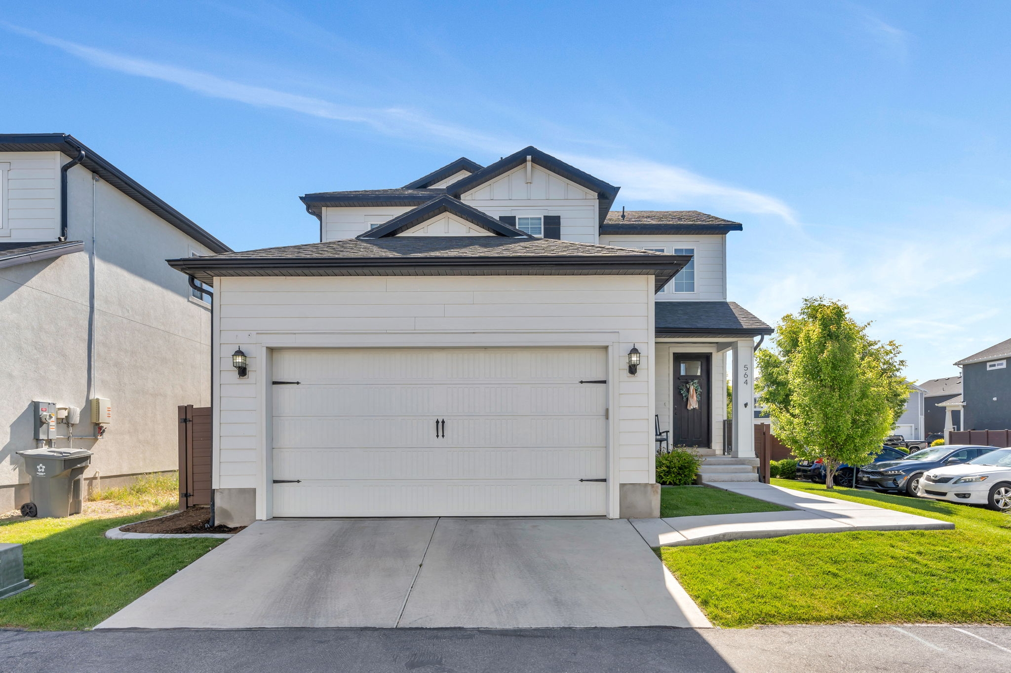Vineyard House: 564 N 40 W