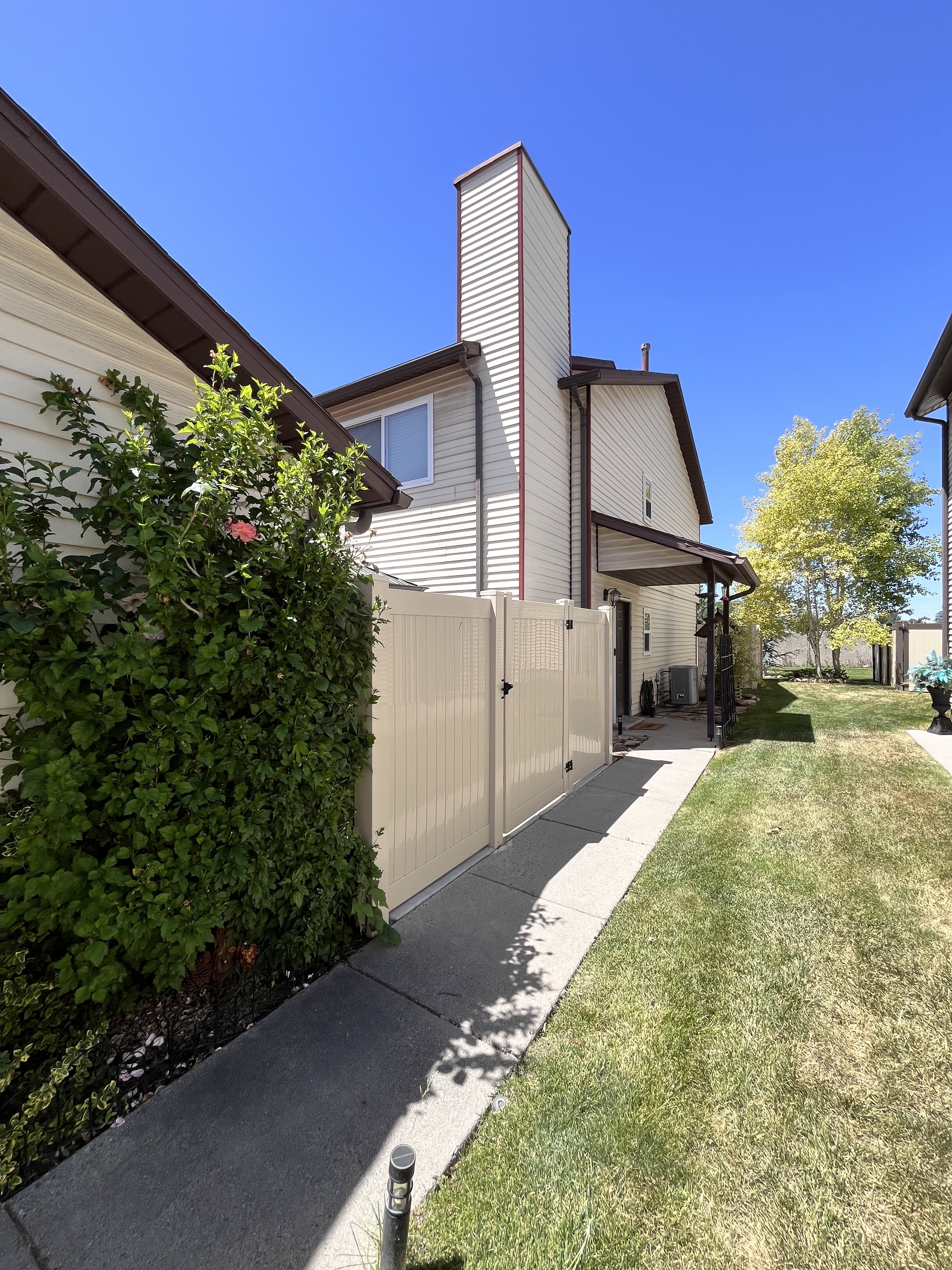West Valley City Townhome: 3636 S 2045 W