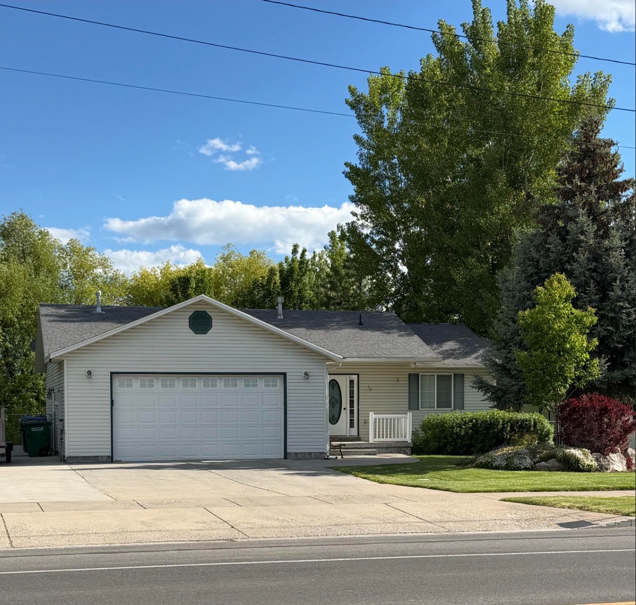 Smithfield House: 38 E 300 S