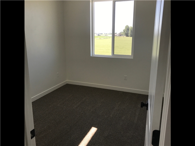 American Fork Single Room: 737 Crystal Creek Rd