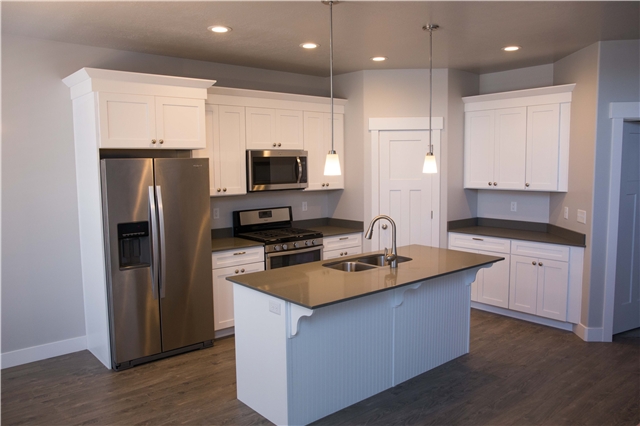 Herriman Townhome: 4332 W Quiet Shade Dr