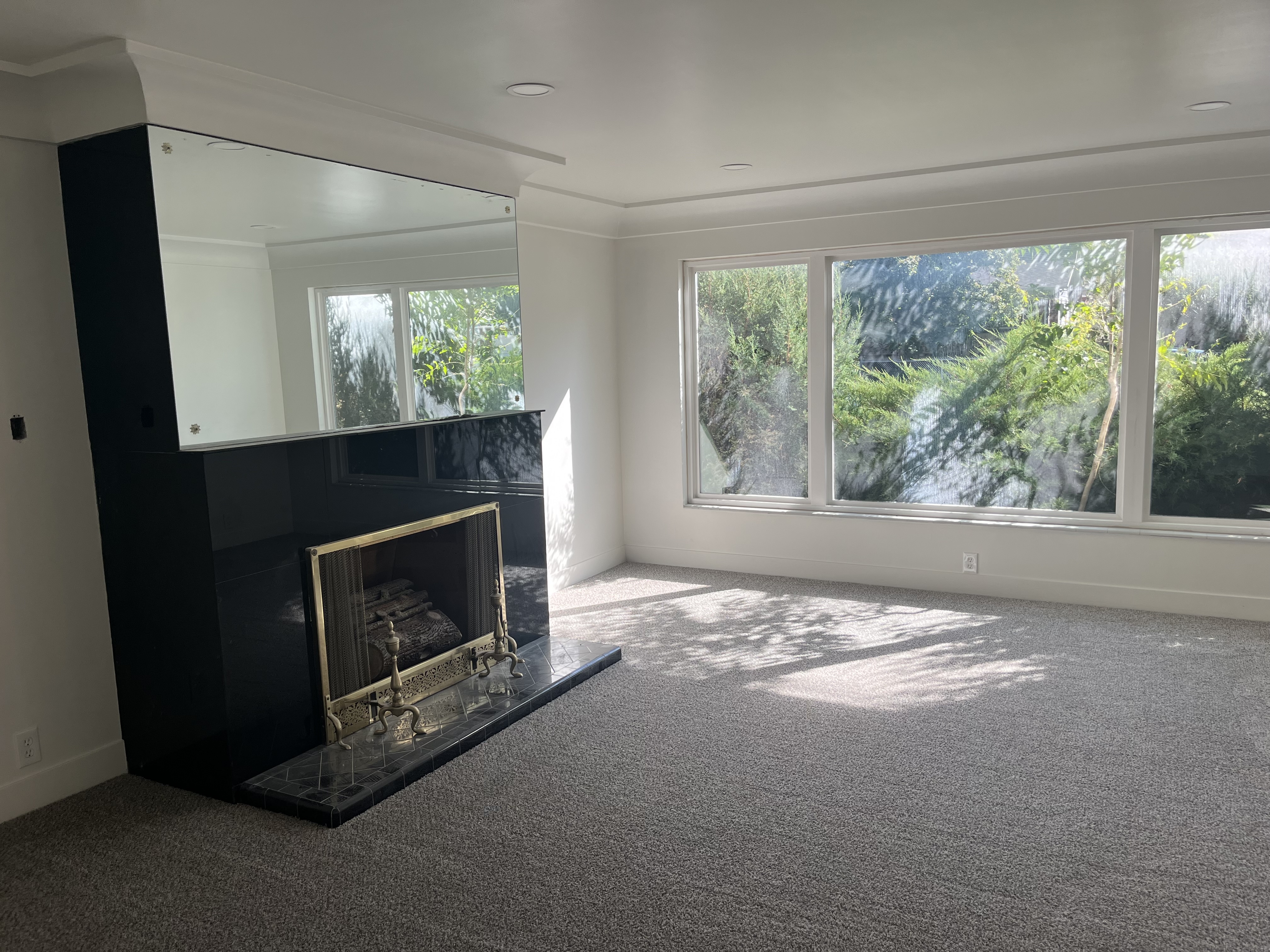 Bountiful House: 245 N 400 E