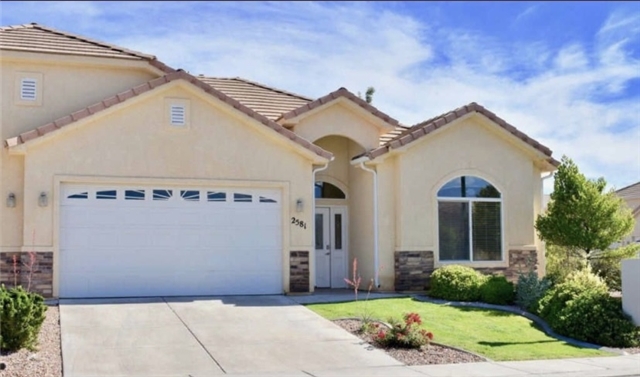 Hurricane Townhome: 2581 W 280 N