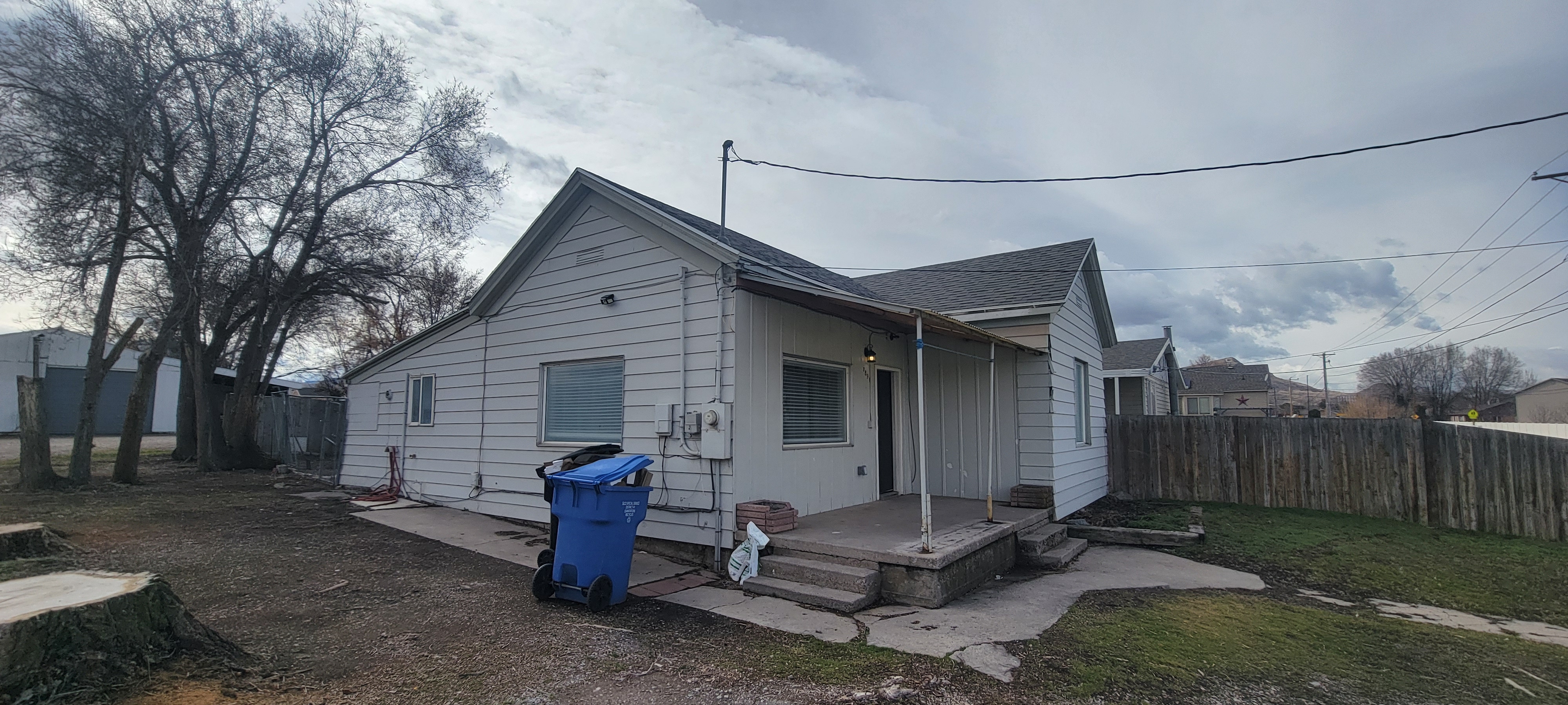 Magna House: 7891 W 2820 S