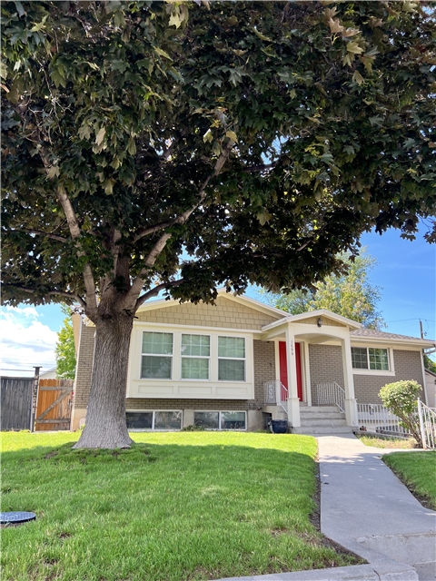 Orem House: 1694 S Main St