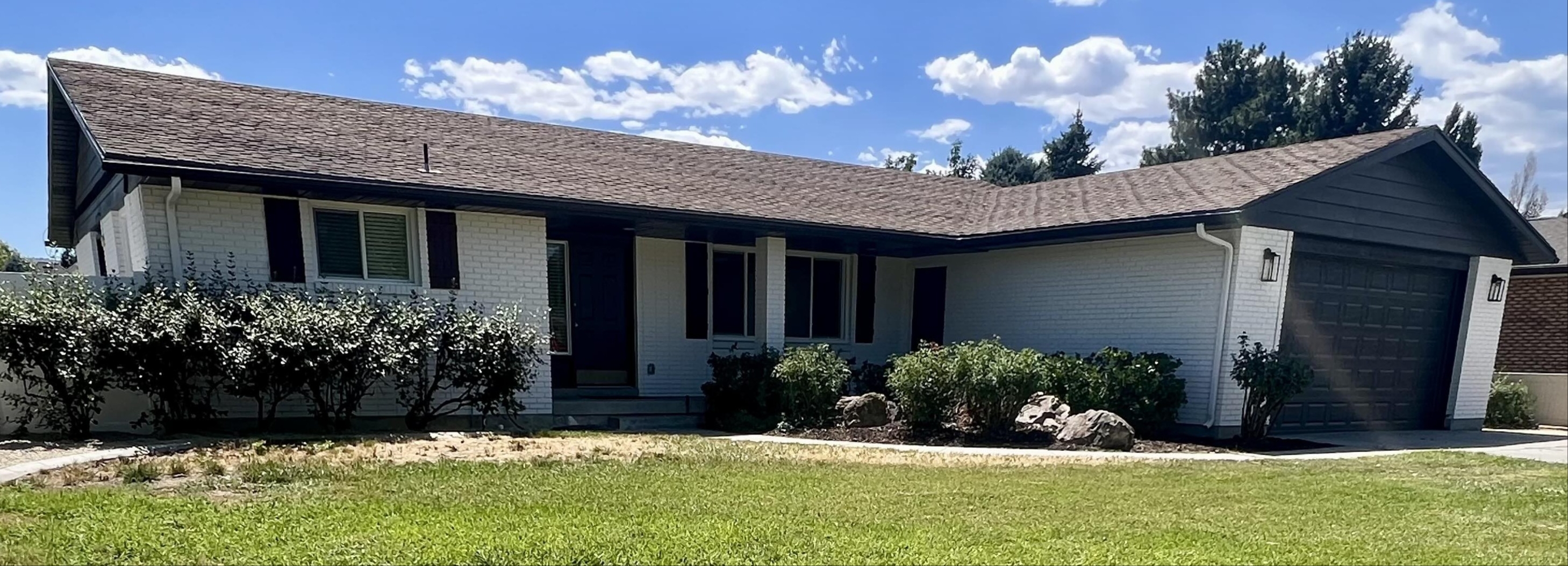 Sandy House: 1676 E 11245 S