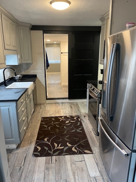 Draper House: 1156 E 13200 S