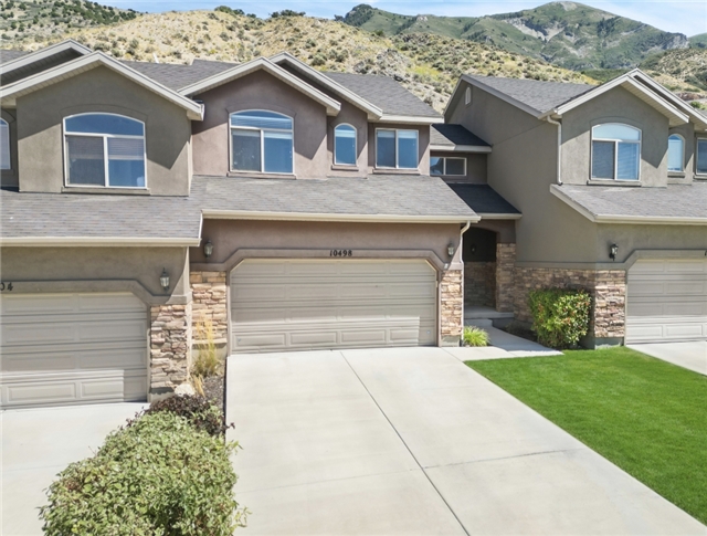 Pleasant Grove Townhome: 10498 N Sage Vista Ln