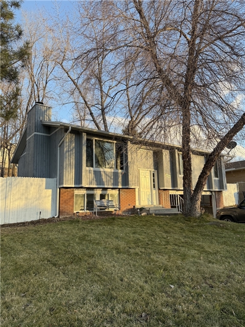 Sandy House: 8227 S Grambling Way