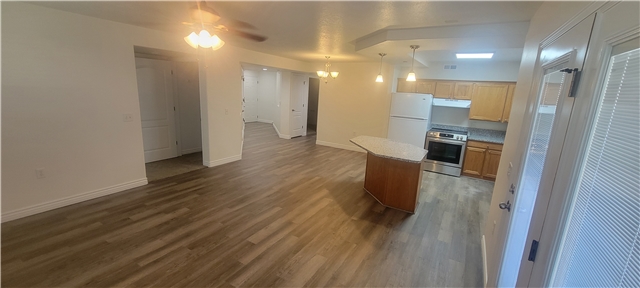 Draper Condo: 208 E Spencer Peak Way
