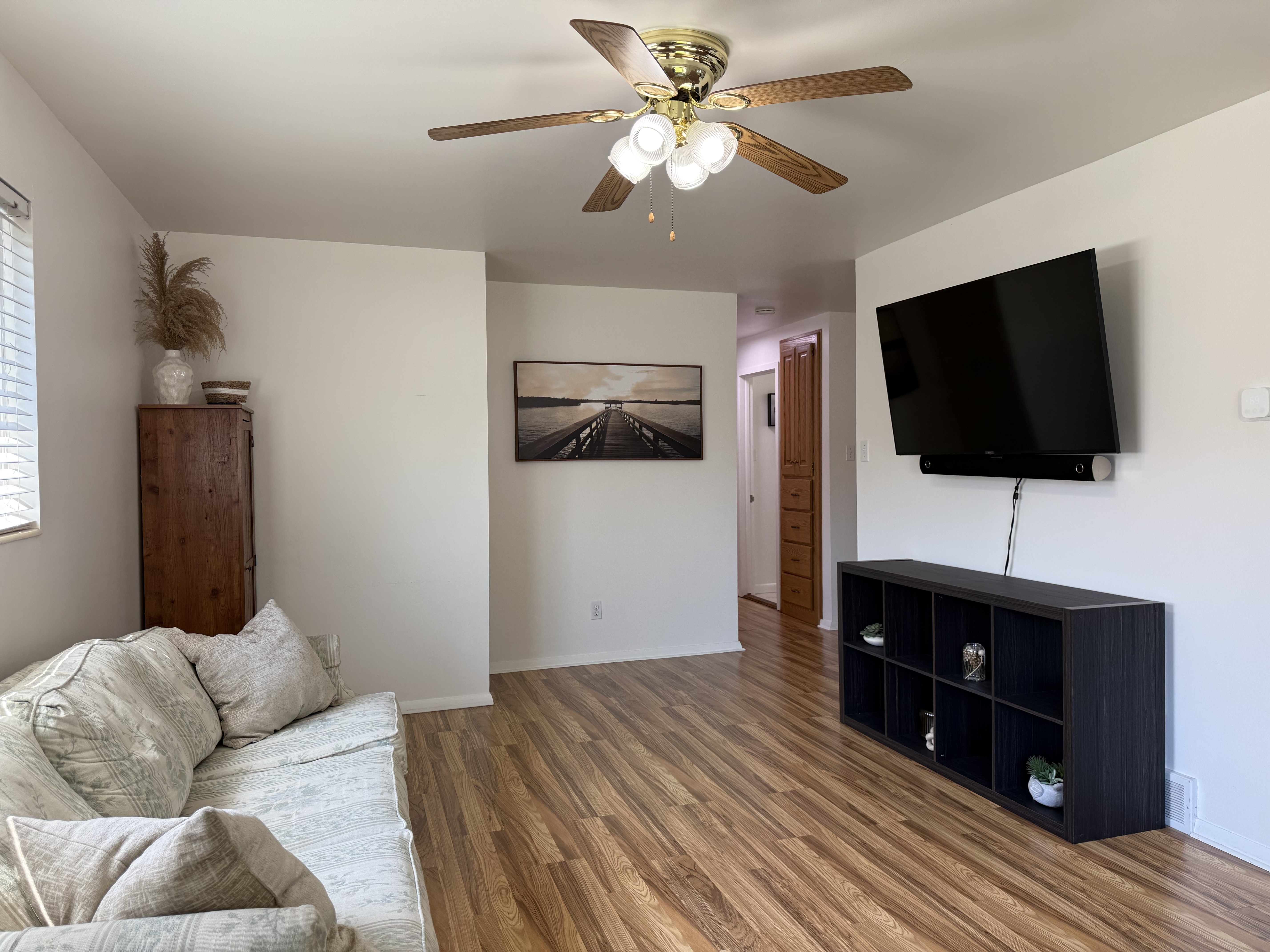Spanish Fork Single Room: 145 N 500 E