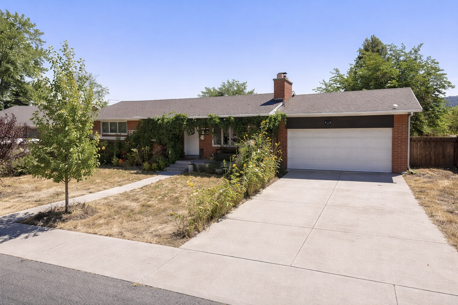 West Valley City House: 4391 S Falcon St