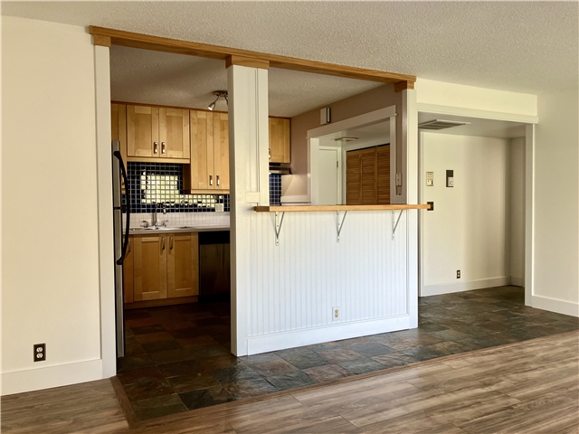 Salt Lake City Condo: 875 S Donner Way