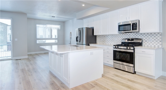 American Fork Townhome: 992 W 450 S