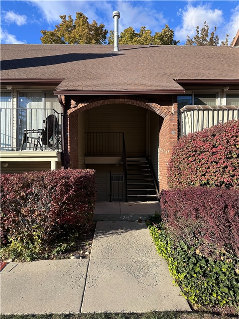 Sandy Condo: 1219 E Cottonwood Hills Dr