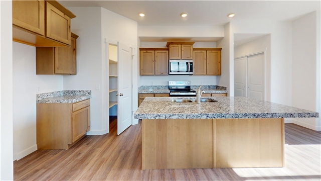 Tooele Townhome: 405 N 340 W