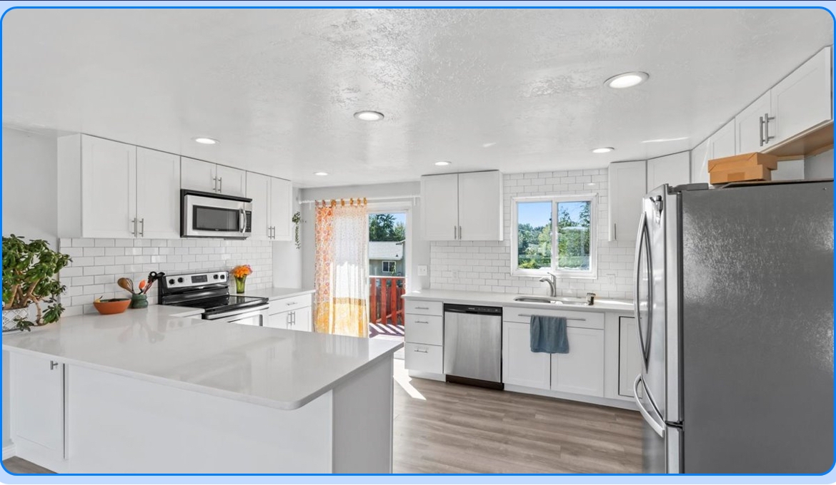 Sandy House: 10268 S 570 E