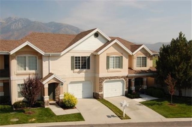 Draper Townhome: 11969 S Draperville Ave