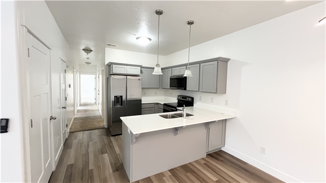 Herriman Townhome: 13062 S Keegan Dr