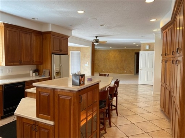 Cottonwood Heights House: 1106 E Birchbrook Cir