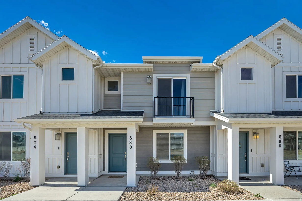 Lehi Townhome: 880 N Herman Dr