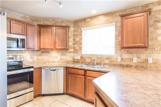 Sandy Condo: 56 E Resaca Dr