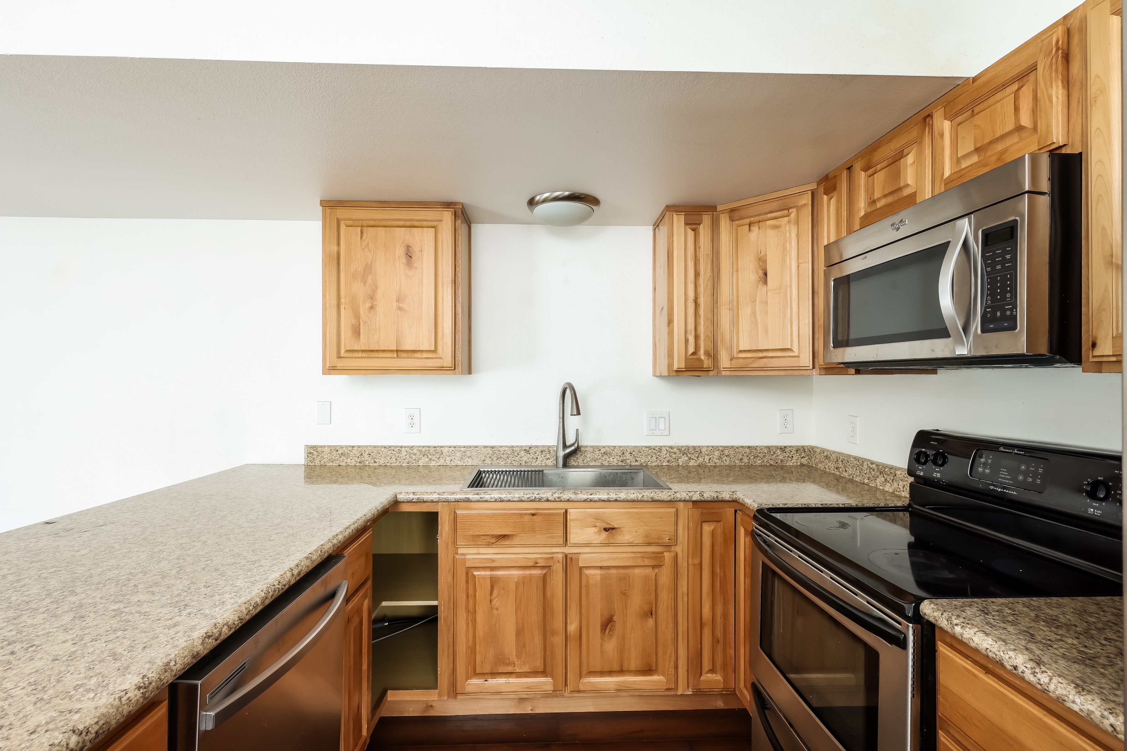 Provo Condo: 1767 Willowbrook Dr