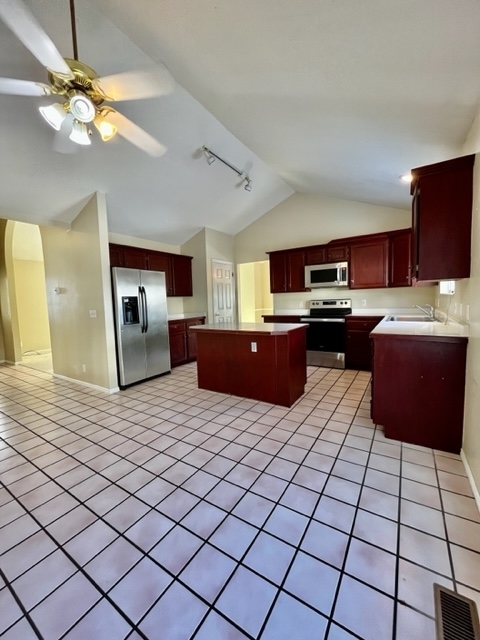 Sandy House: 10319 S Ashley Park Dr